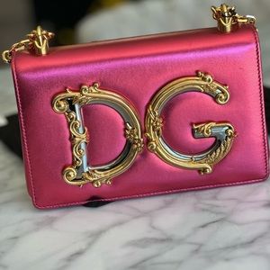 🎊SOLD 🎊 Dolce Gabana Nappa mordore leather DG Girls bag metallic gold cross body